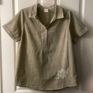Blair tan size medium 100% cotton linen shortsleeved five button blouse